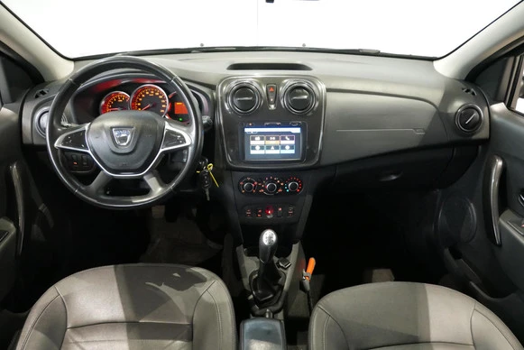 Dacia Logan - Afbeelding 13 van 30