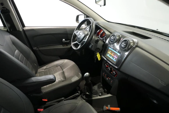 Dacia Logan - Afbeelding 17 van 30