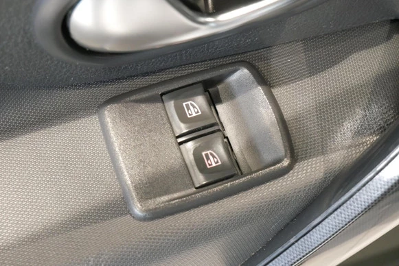 Dacia Logan - Afbeelding 27 van 30