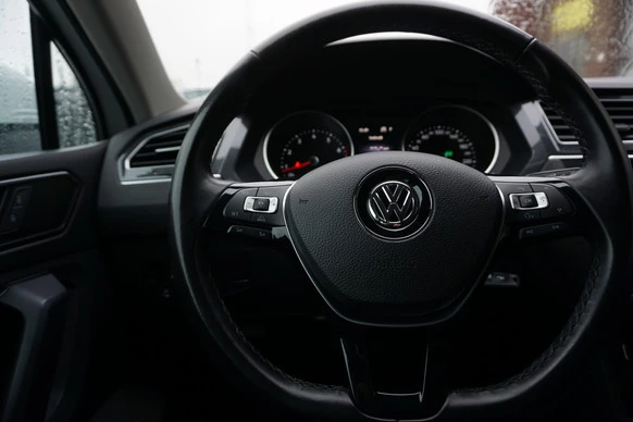Volkswagen Tiguan - Afbeelding 21 van 30