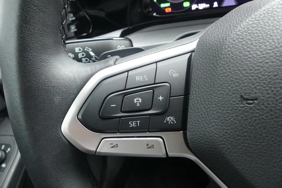 Volkswagen Golf - Afbeelding 16 van 30