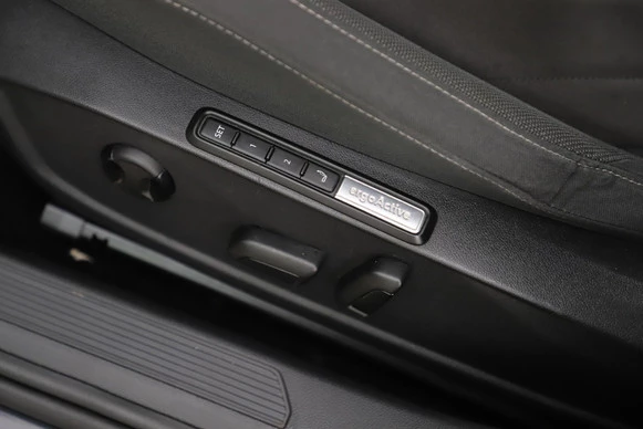 Volkswagen Golf - Afbeelding 13 van 23