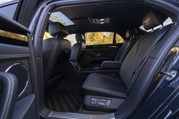 Bentley Flying Spur - Afbeelding 24 van 30