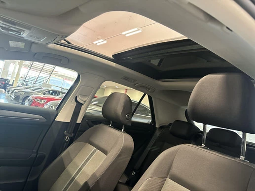 Volkswagen T-Roc - Afbeelding 6 van 15