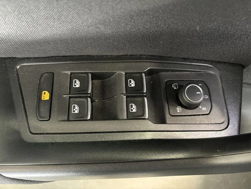 Volkswagen T-Roc - Afbeelding 8 van 15