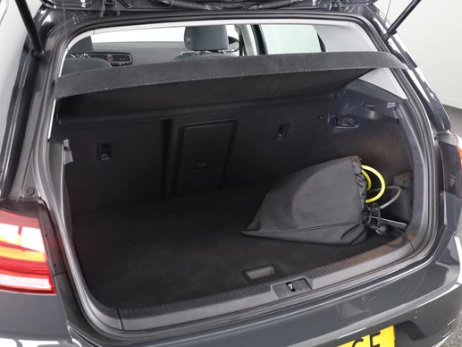 Volkswagen e-Golf - Afbeelding 13 van 27