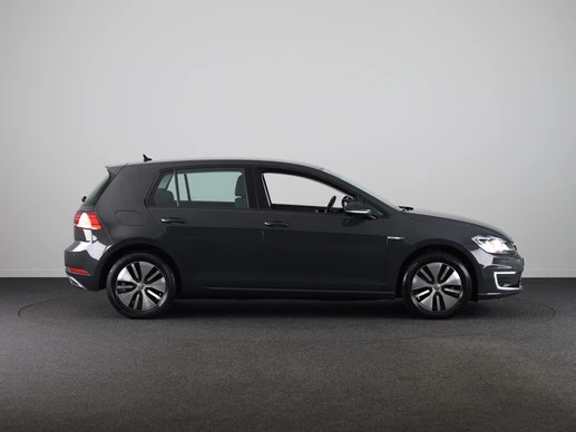 Volkswagen e-Golf - Afbeelding 17 van 27