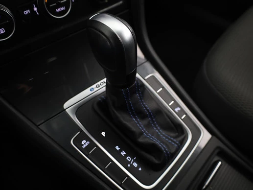 Volkswagen e-Golf - Afbeelding 21 van 27