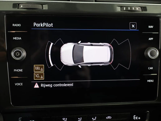 Volkswagen e-Golf - Afbeelding 25 van 27