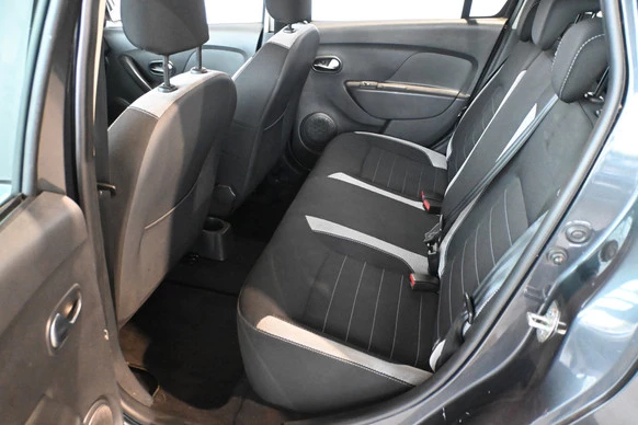 Dacia Logan - Afbeelding 7 van 30