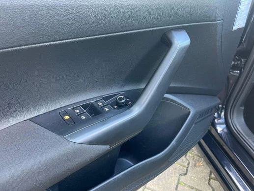 Volkswagen Polo - Afbeelding 8 van 30