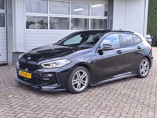 BMW 1 Serie - Afbeelding 1 van 19