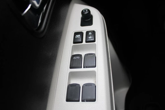 Suzuki Ignis - Afbeelding 14 van 30