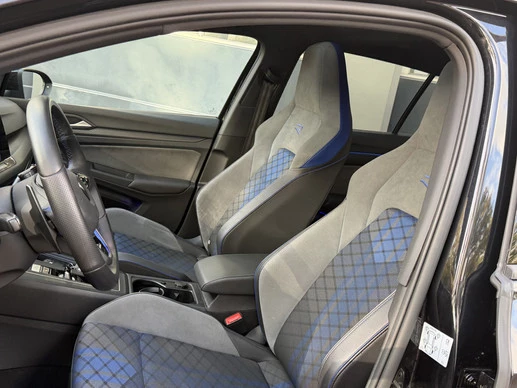 Volkswagen Golf - Afbeelding 23 van 30