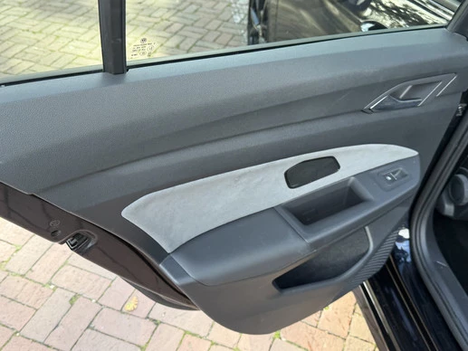 Volkswagen Golf - Afbeelding 18 van 30