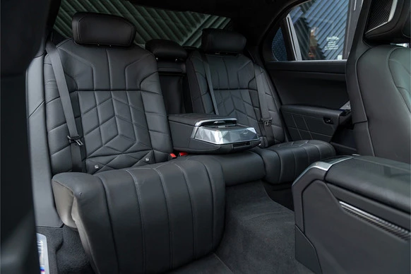 BMW 7 Serie - Afbeelding 25 van 30