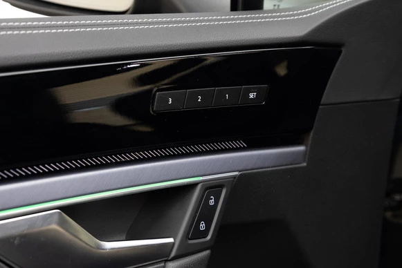 Volkswagen Touareg - Afbeelding 6 van 30