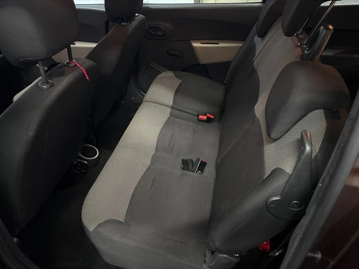Dacia Lodgy - Afbeelding 14 van 21