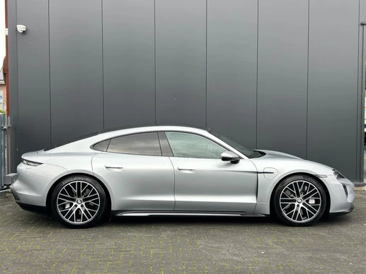 Porsche Taycan - Afbeelding 2 van 29