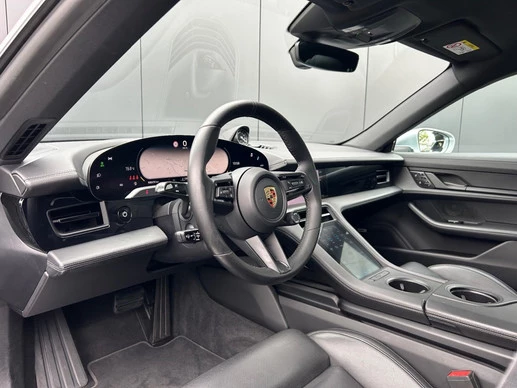 Porsche Taycan - Afbeelding 18 van 29