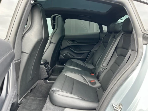 Porsche Taycan - Afbeelding 20 van 29