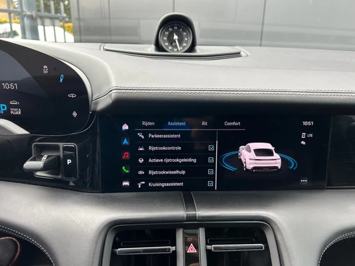 Porsche Taycan - Afbeelding 21 van 29