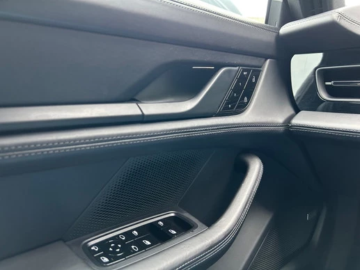 Porsche Taycan - Afbeelding 24 van 29