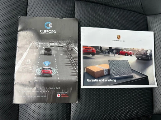 Porsche Taycan - Afbeelding 25 van 29