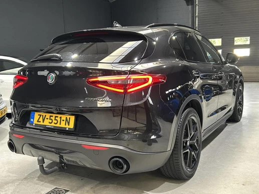 Alfa Romeo Stelvio - Afbeelding 2 van 30