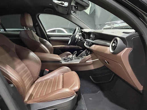 Alfa Romeo Stelvio - Afbeelding 13 van 30