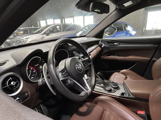 Alfa Romeo Stelvio - Afbeelding 23 van 30