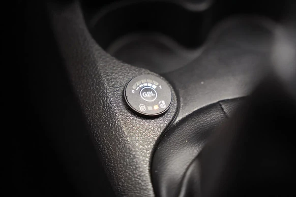 Dacia Sandero - Afbeelding 17 van 30