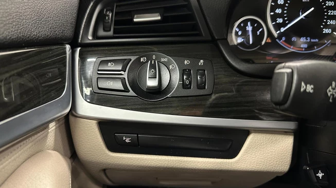 BMW 5 Serie - Afbeelding 28 van 30