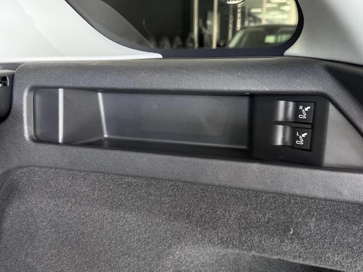 Land Rover Discovery Sport - Afbeelding 28 van 30