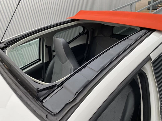Toyota Aygo - Afbeelding 24 van 30