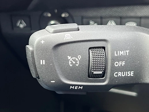 DS DS 7 - Afbeelding 24 van 30