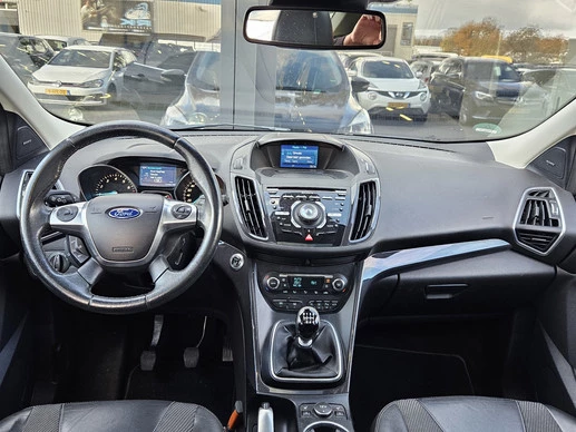 Ford Kuga - Afbeelding 15 van 27
