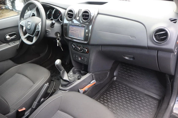 Dacia Logan - Afbeelding 6 van 30