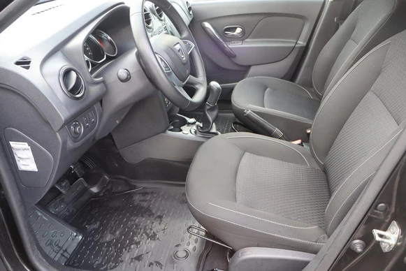 Dacia Logan - Afbeelding 23 van 30
