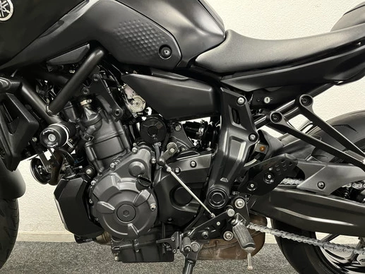 Yamaha MT 07 - Afbeelding 17 van 22