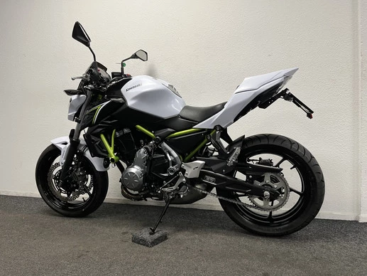 Kawasaki Z650 - Afbeelding 15 van 22