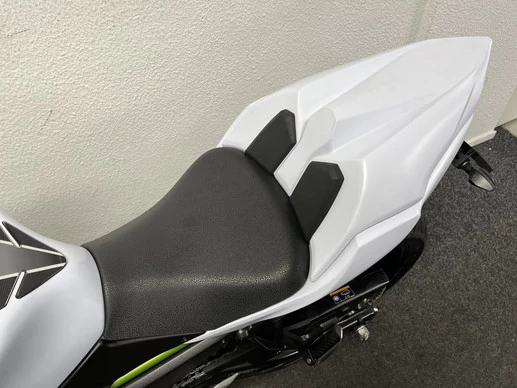Kawasaki Z650 - Afbeelding 20 van 22