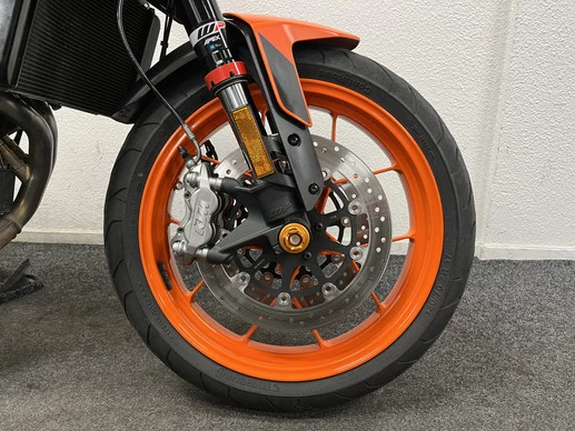 KTM 890 - Afbeelding 6 van 23