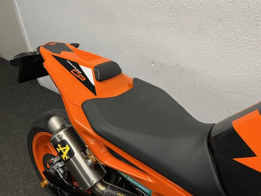 KTM 890 - Afbeelding 10 van 23