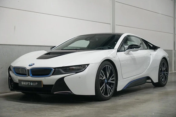 BMW i8 - Afbeelding 1 van 30