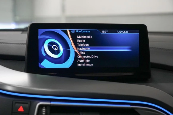 BMW i8 - Afbeelding 18 van 30