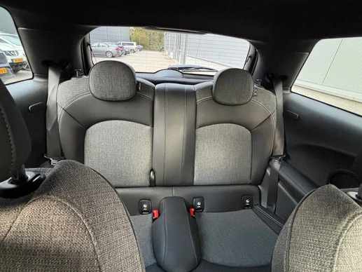 MINI Cooper - Afbeelding 16 van 30