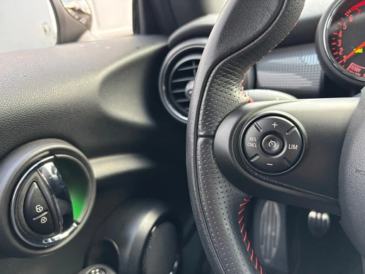 MINI Cooper - Afbeelding 26 van 30
