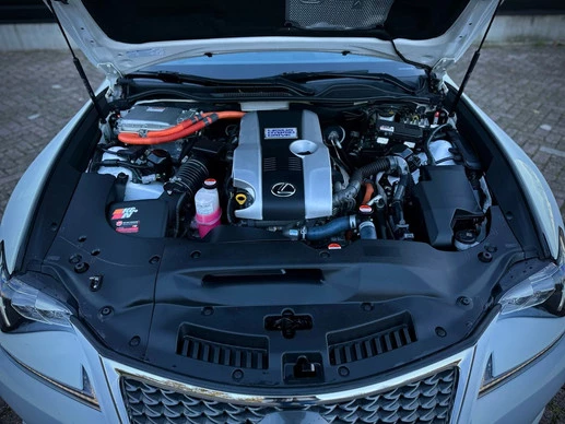 Lexus RC - Afbeelding 13 van 30
