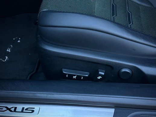 Lexus RC - Afbeelding 23 van 30